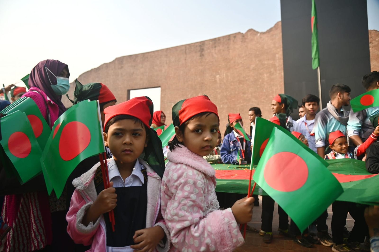 শ্রেষ্ঠ সন্তানদের জন্য শ্রদ্ধা