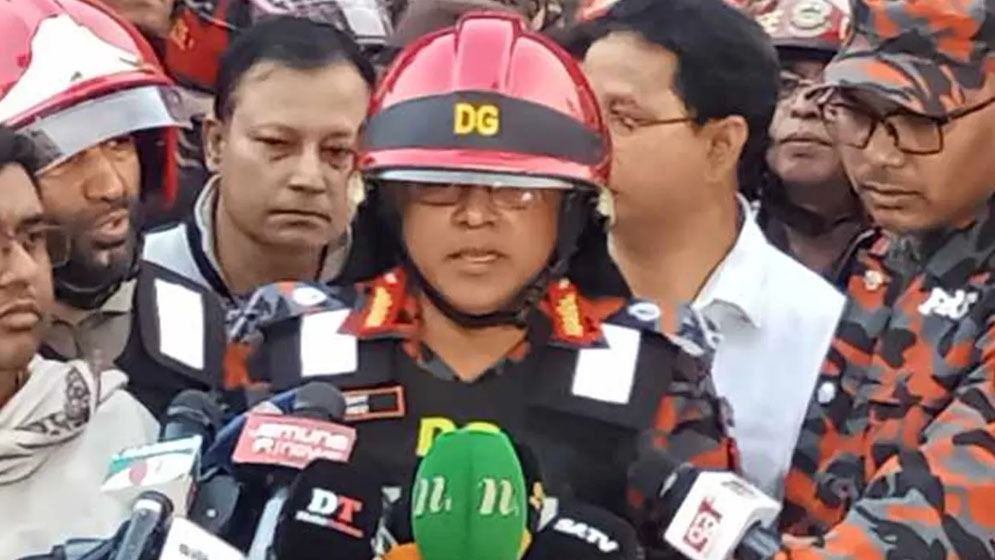 সচিবালয়ে অগ্নিকাণ্ডের কারণ নিয়ে যা বললেন ফায়ার সার্ভিসের ডিজি