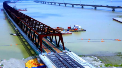 ৮০ কিমি গতিতে ট্রেন চললো যমুনা রেলসেতুতে